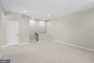 22807 Breezy Hollow Dr, Brambleton, VA 20148 - Photo 39