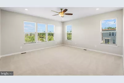 22807 Breezy Hollow Drive, Brambleton, VA 20148 - Photo 25