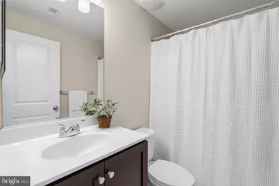 22807 Breezy Hollow Drive, Brambleton, VA 20148 - Photo 37