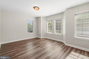 22807 Breezy Hollow Dr, Brambleton, VA 20148 - Photo 23