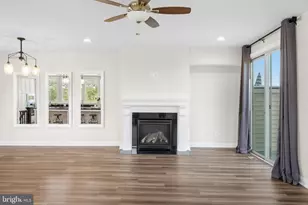 22807 Breezy Hollow Dr, Brambleton, VA 20148 - Photo 15