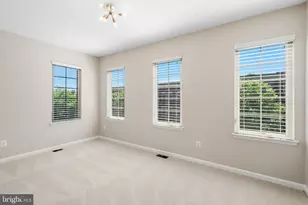 22807 Breezy Hollow Dr, Brambleton, VA 20148 - Photo 31
