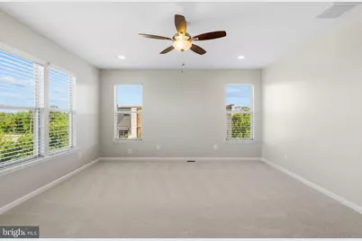 22807 Breezy Hollow Drive, Brambleton, VA 20148 - Photo 27