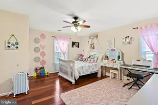 21922 Hyde Park Dr, Ashburn, VA 20147 - Photo 27
