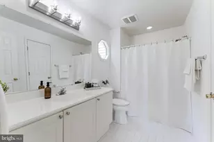 326 E D St, Purcellville, VA 20132 - Photo 25