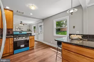 108 N Cypress Road N, Sterling, VA 20164 - Photo 7