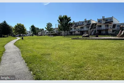 1006 Warwick Court #B, Sterling, VA 20164 - Photo 5