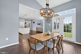 26732 Kentoaks Ct, Chantilly, VA 20152 - Photo 19