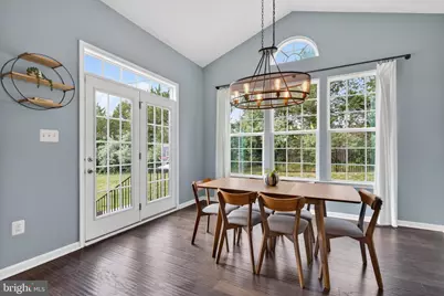 26732 Kentoaks Court, Chantilly, VA 20152 - Photo 17