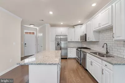 43021 Greggsville Chapel Terrace #108, Ashburn, VA 20148 - Photo 3