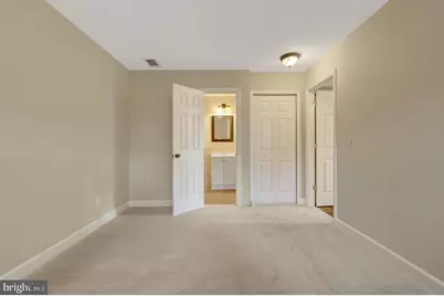254 E Juniper Avenue E, Sterling, VA 20164 - Photo 27