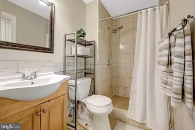 254 E Juniper Avenue E, Sterling, VA 20164 - Photo 35