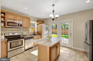 254 E Juniper Ave E, Sterling, VA 20164 - Photo 17