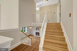 254 E Juniper Ave E, Sterling, VA 20164 - Photo 5