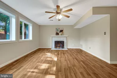 254 E Juniper Avenue E, Sterling, VA 20164 - Photo 23