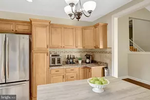 254 E Juniper Ave E, Sterling, VA 20164 - Photo 19