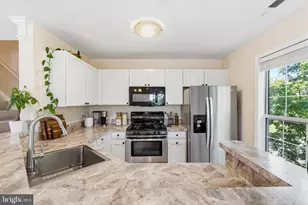 46994 Courtyard Sq, Sterling, VA 20164 - Photo 19