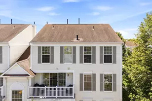 46994 Courtyard Sq, Sterling, VA 20164 - Photo 5