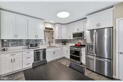 44000 Kings Arms Square, Ashburn, VA 20147 - Photo 3