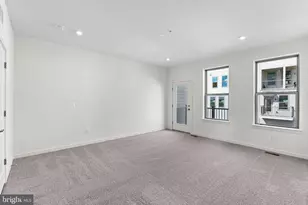43841 Venetian Square, Ashburn, VA 20147 - Photo 9