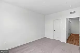 43841 Venetian Square, Ashburn, VA 20147 - Photo 17