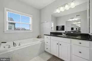 42310 Crawford Ter, Brambleton, VA 20148 - Photo 43