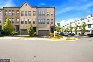 42310 Crawford Ter, Brambleton, VA 20148 - Photo 1