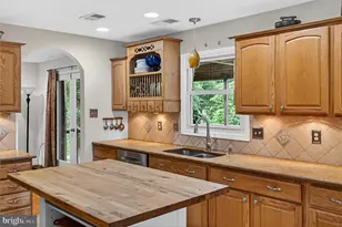 43910 Spinks Ferry Rd, Leesburg, VA 20176 - Photo 17