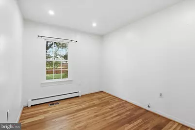 403 E Laurel Avenue, Sterling, VA 20164 - Photo 19