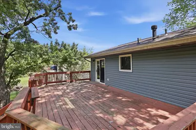 403 E Laurel Avenue, Sterling, VA 20164 - Photo 15