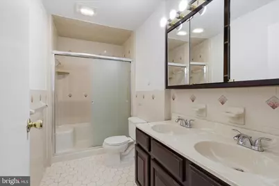 403 E Laurel Avenue, Sterling, VA 20164 - Photo 21