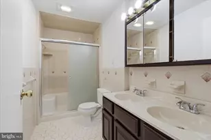 403 E Laurel Ave, Sterling, VA 20164 - Photo 21