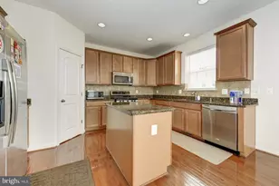 22677 Flowing Spring Square, Brambleton, VA 20148 - Photo 7