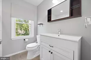 1072 Tottenham Ct, Sterling, VA 20164 - Photo 15