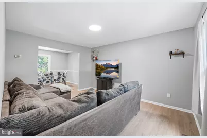 1072 Tottenham Court, Sterling, VA 20164 - Photo 5