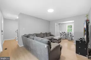 1072 Tottenham Ct, Sterling, VA 20164 - Photo 7