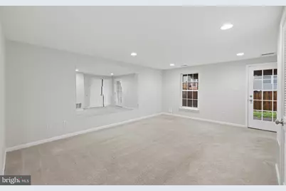 45570 Trestle Terrace, Sterling, VA 20166 - Photo 5