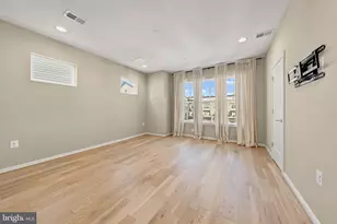 22961 Quiet Crossing Ter, Broadlands, VA 20148 - Photo 33