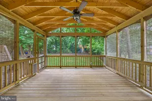 20712 Parkside Cir, Sterling, VA 20165 - Photo 23
