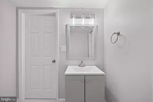 20712 Parkside Cir, Sterling, VA 20165 - Photo 55