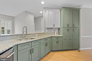 20712 Parkside Cir, Sterling, VA 20165 - Photo 13