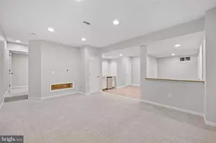 20712 Parkside Cir, Sterling, VA 20165 - Photo 47