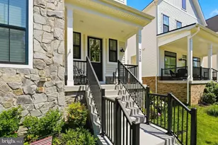 23135 Glenwood Hts Cir, Brambleton, VA 20148 - Photo 5