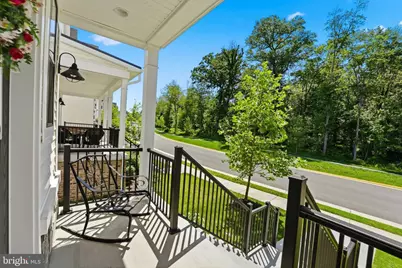 23135 Glenwood Heights Circle, Brambleton, VA 20148 - Photo 7