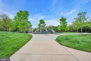 21600 Romans Dr, Ashburn, VA 20147 - Photo 9
