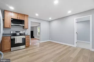 706 S Dogwood Ct, Sterling, VA 20164 - Photo 11