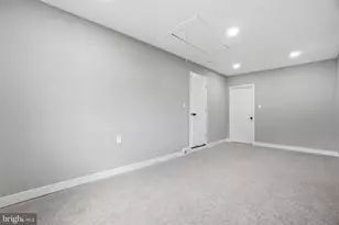 706 S Dogwood Ct, Sterling, VA 20164 - Photo 21