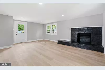 706 S Dogwood Court, Sterling, VA 20164 - Photo 13