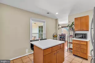 101 W Beech Rd, Sterling, VA 20164 - Photo 13