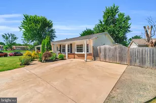 101 W Beech Rd, Sterling, VA 20164 - Photo 3